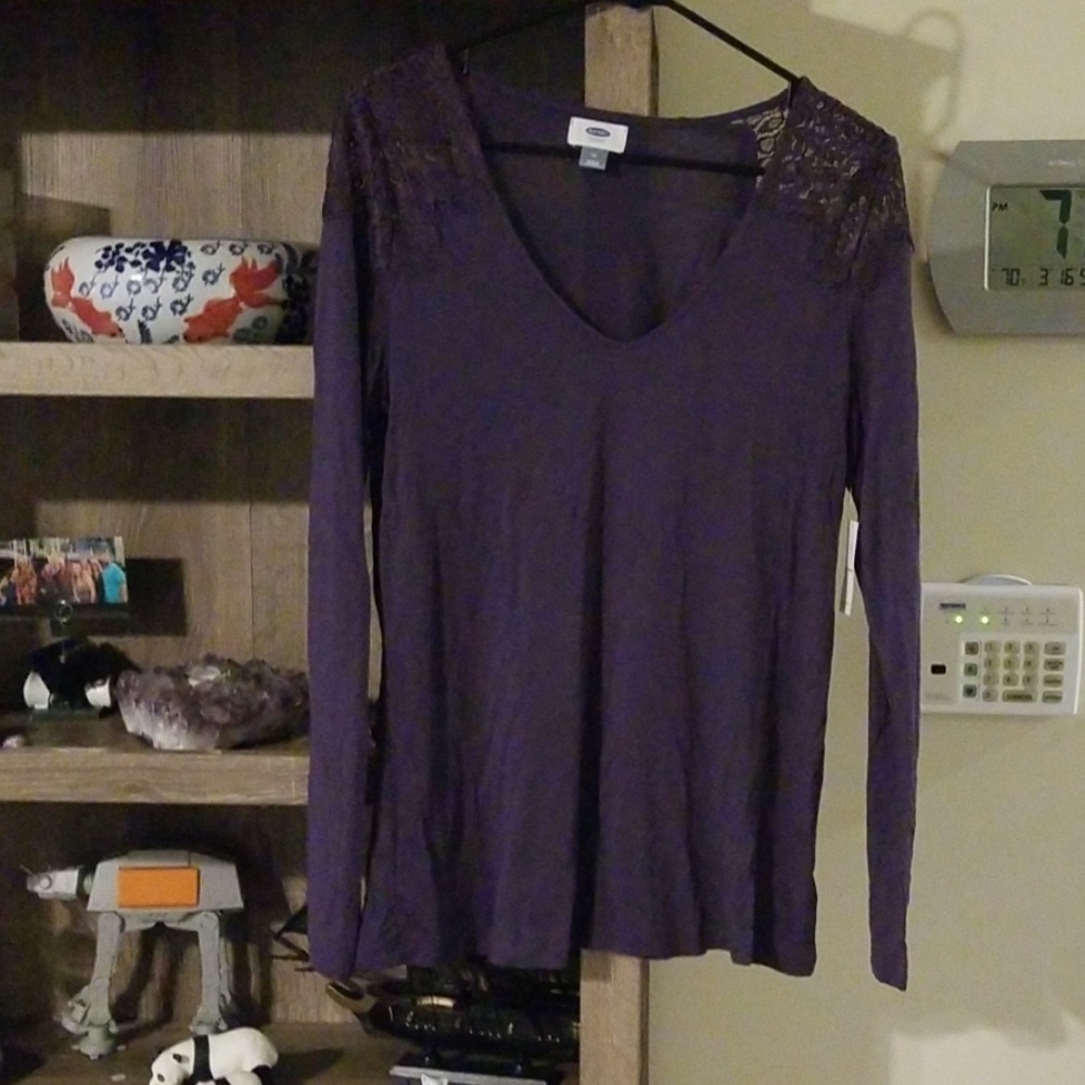 NWT! Old Navy Purple Top w/ Lace Shoulders/Medium